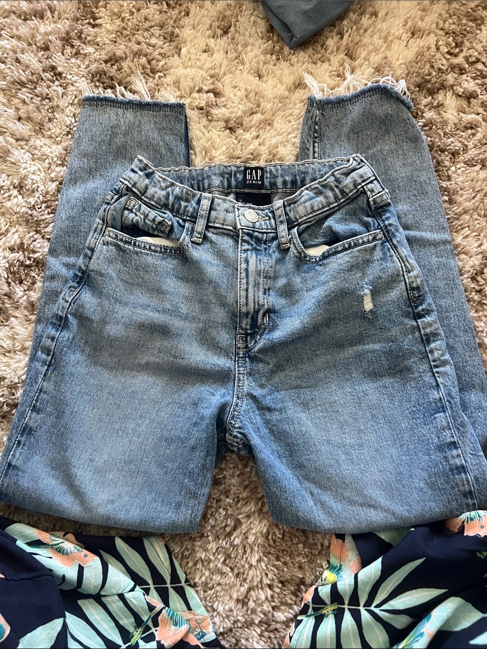 GAP mom jeans bin 6
